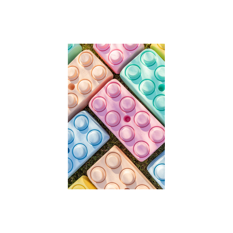 Perfectos para escuelas, guarderías y el hogar. Vea la selección y ordene ahora.